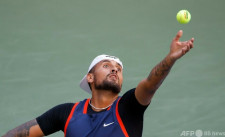 竞彩猫微博 でもこちらの呼びかけには全く応じずに、部屋の中に戻っていきました